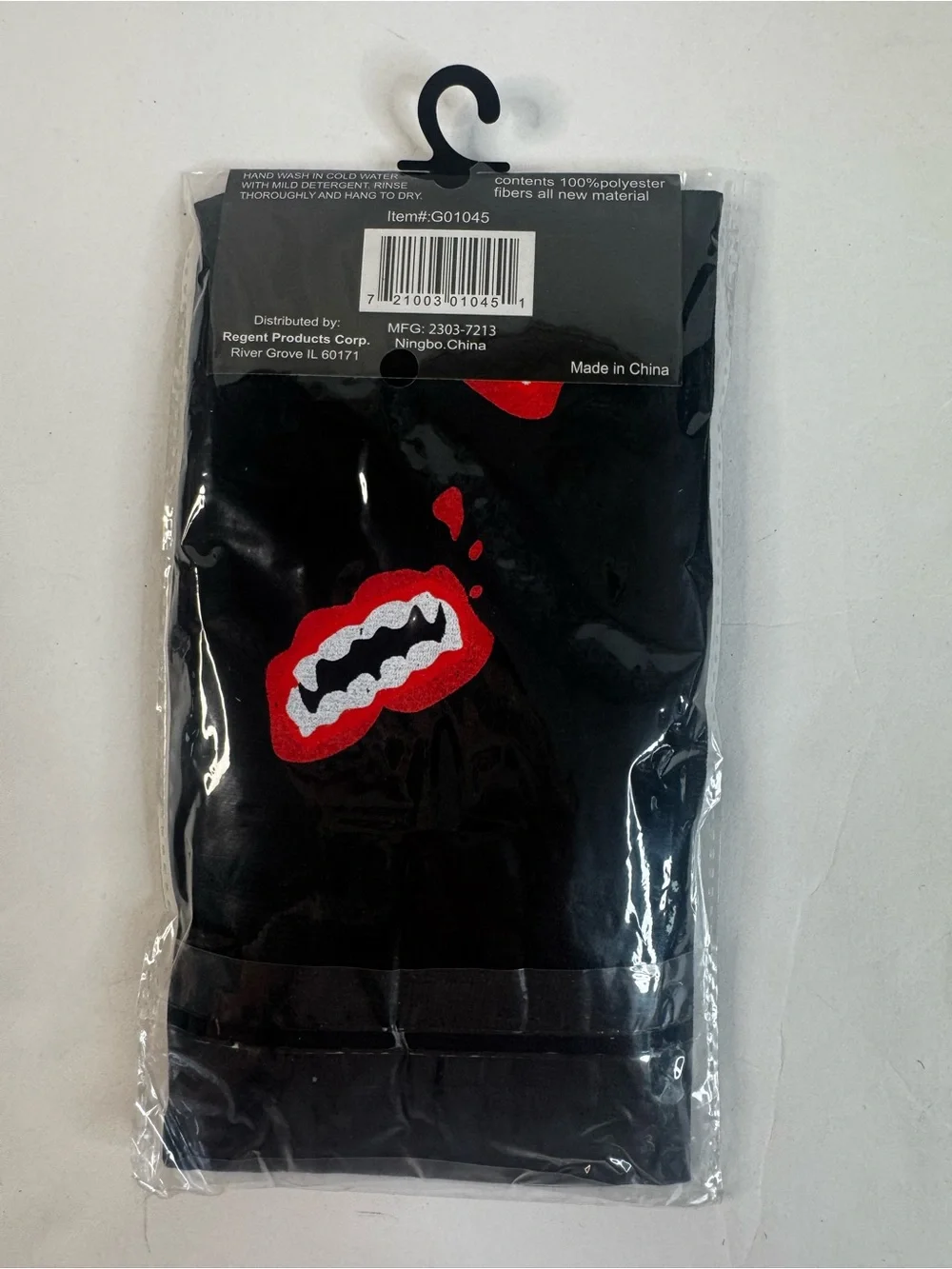 Thigh-High Vanpire Teeth Stockings in Black & Red